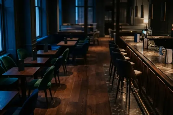 Best Nights Out Near South Kensington: Clubs, Bars and Late Lounges