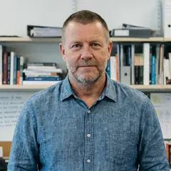Alistair Thorne
