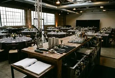 Cocktails and bars guide